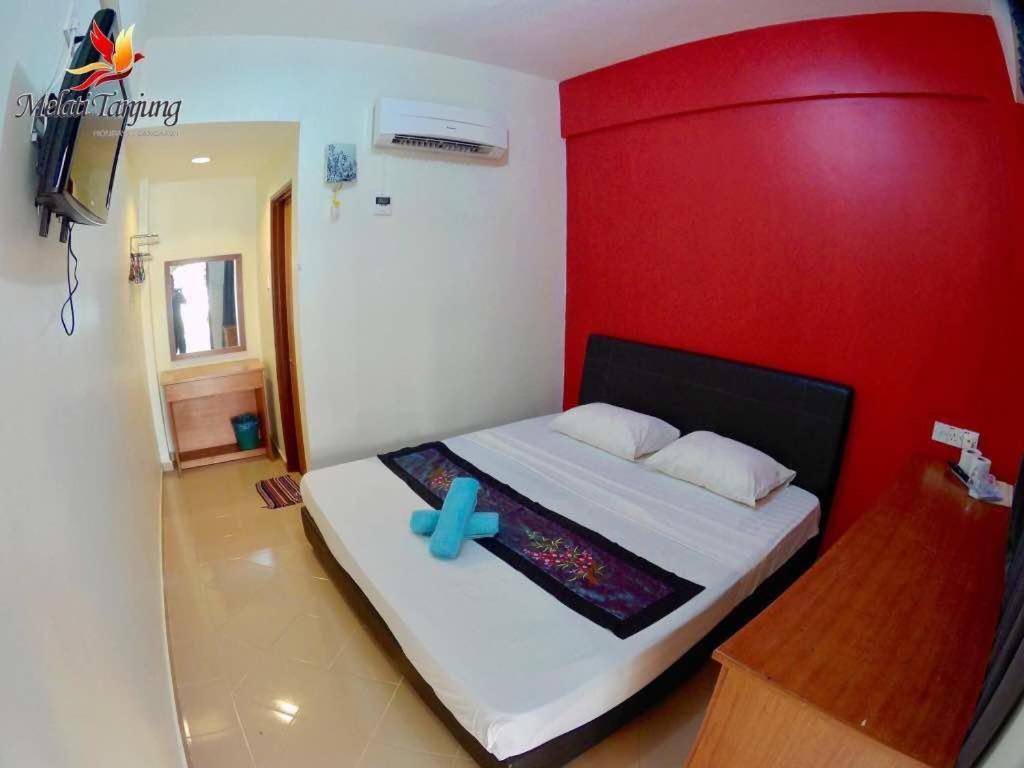 Melati Tanjong Beach Resort Pantai Cenang  Habitación foto